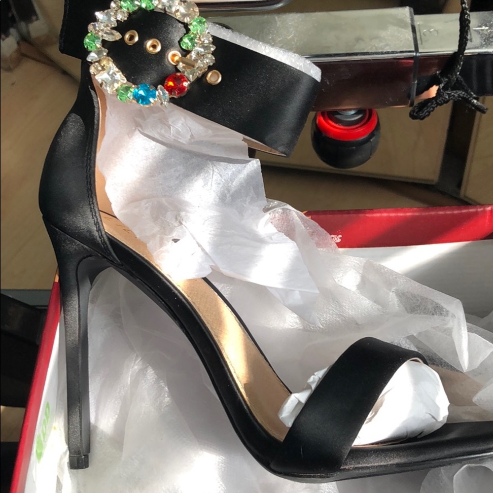 Liliana decorative ankle strap dress heel 5”